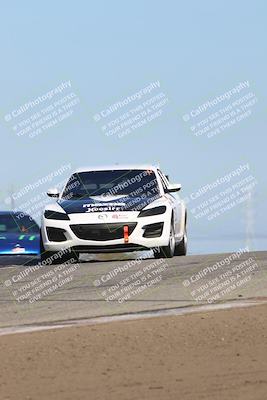 media/Oct-26-2025-CalClub SCCA (Sun) [[8ce1e69566]]/Group 2/Grapevine/